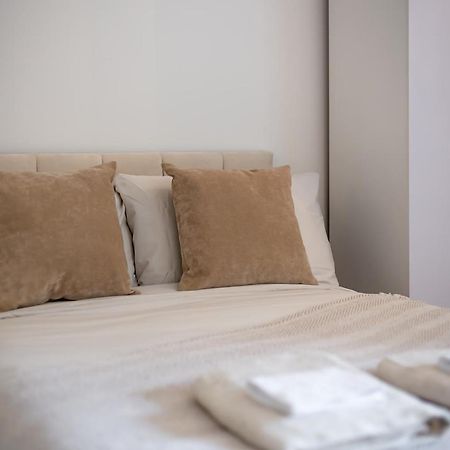 Aryas Apartments London Edgware Extérieur photo