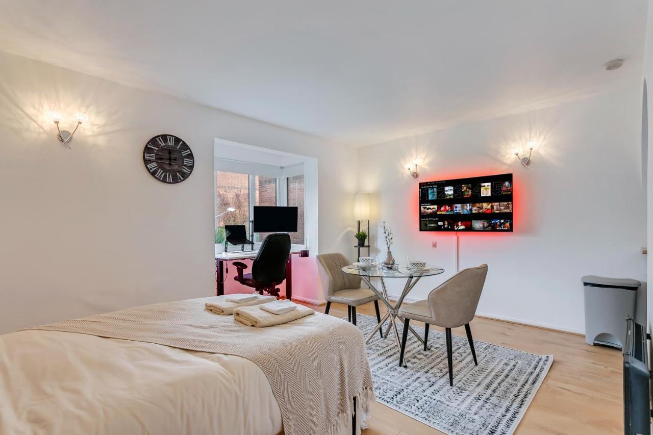 Aryas Apartments London Edgware Extérieur photo