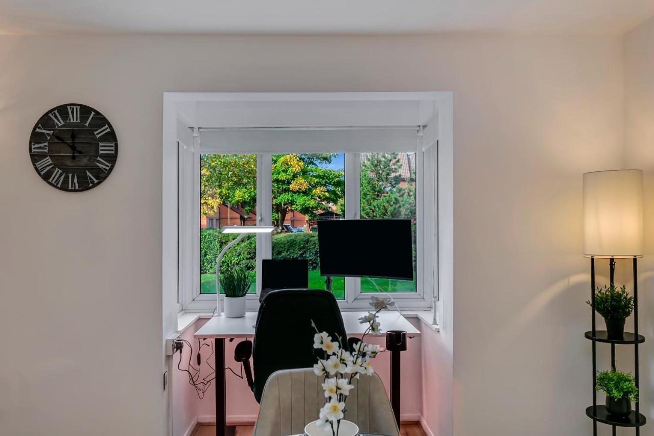 Aryas Apartments London Edgware Extérieur photo